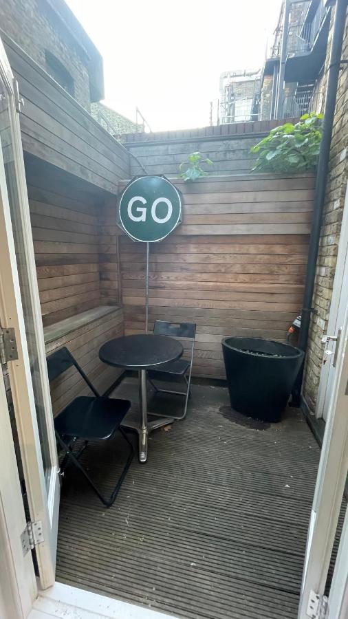 Ferienwohnung The Flat With The Heart London Exterior foto